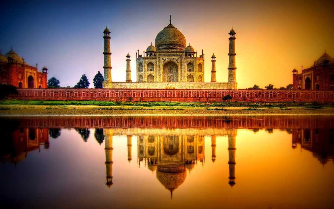 Auksinis trikampis: Taj MAhal - vienas iš lankomų stebuklų